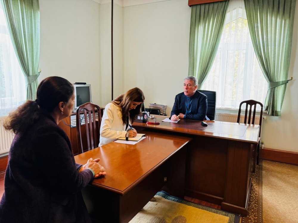 Naxçıvan Muxtar Respublikası Şərur rayonunda Milli Məclisin deputatı  Ziyafət Əsgərov vətəndaş qəbulu keçirib<font color=red> - FOTOLAR</font>