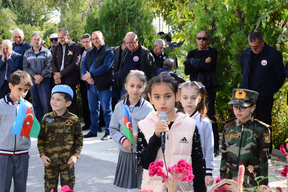 Vətən müharibəsi şəhidi Rasim Ramazanovun xatirəsi anılıb <font color=red> - FOTOLAR</font>