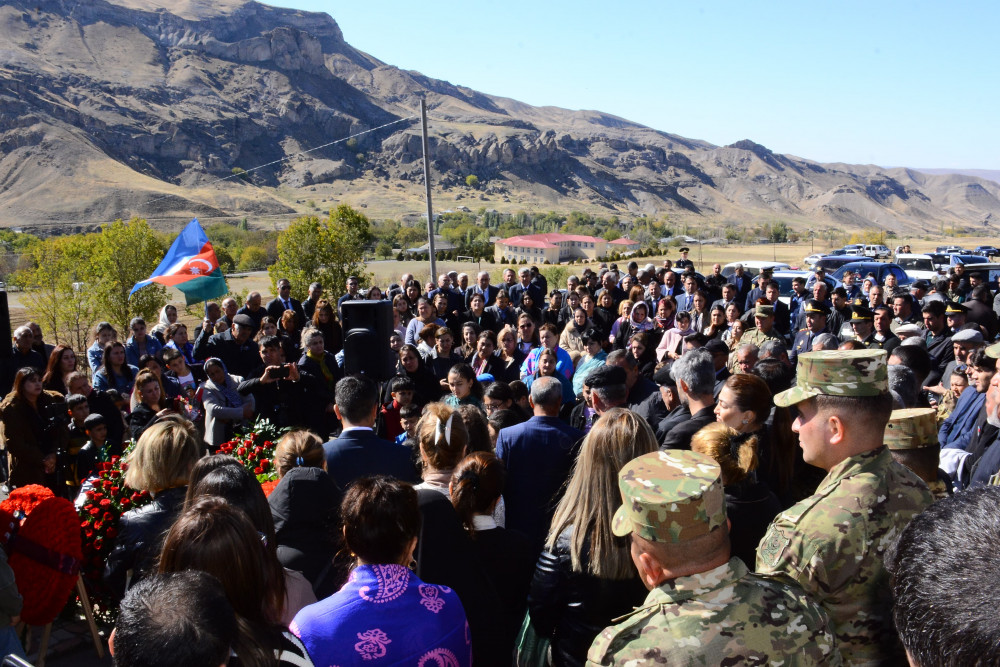 Şəhid leytenant Emin Sadiqovun xatirəsi anılıb<font color=red> - FOTOLAR</font>