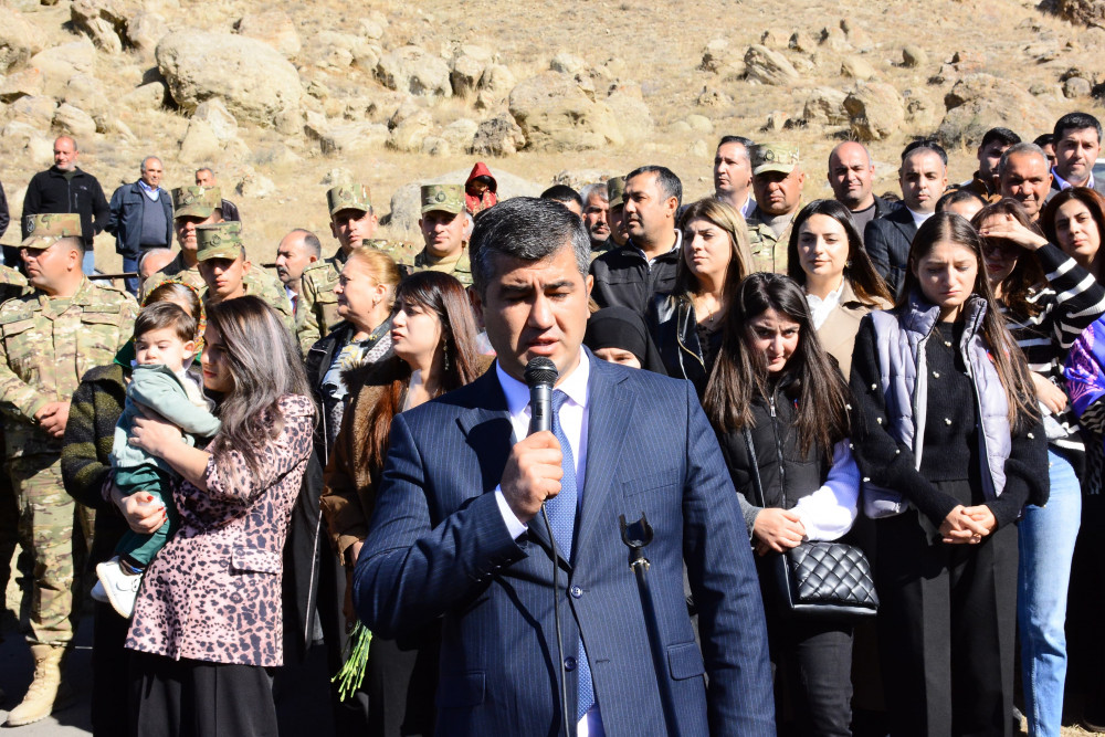 Şəhid leytenant Emin Sadiqovun xatirəsi anılıb<font color=red> - FOTOLAR</font>