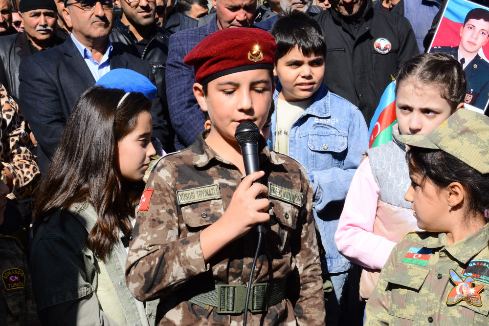 Şəhid leytenant Emin Sadiqovun xatirəsi anılıb<font color=red> - FOTOLAR</font>