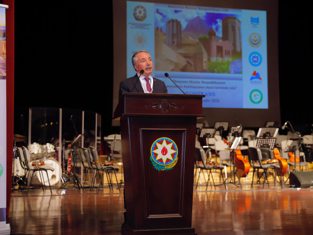 “Naxçıvan Muxtar Respublikasının yaranmasının Azərbaycanın siyasi tarixində rolu” mövzusunda konfransın açılış tədbiri keçirilib<font color='red'> - YENİLƏNİB</font><font color=red> - FOTOLAR</font>
