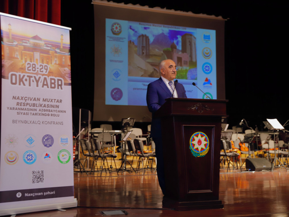 “Naxçıvan Muxtar Respublikasının yaranmasının Azərbaycanın siyasi tarixində rolu” mövzusunda konfransın açılış tədbiri keçirilib<font color='red'> - YENİLƏNİB</font><font color=red> - FOTOLAR</font>