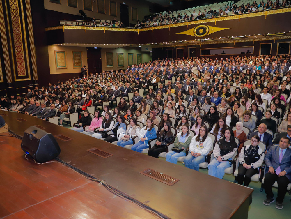 “Naxçıvan Muxtar Respublikasının yaranmasının Azərbaycanın siyasi tarixində rolu” mövzusunda konfransın açılış tədbiri keçirilib<font color='red'> - YENİLƏNİB</font><font color=red> - FOTOLAR</font>