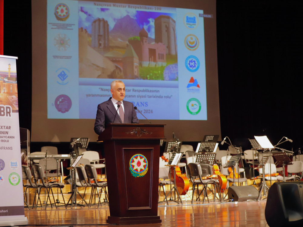 “Naxçıvan Muxtar Respublikasının yaranmasının Azərbaycanın siyasi tarixində rolu” mövzusunda konfransın açılış tədbiri keçirilib<font color='red'> - YENİLƏNİB</font><font color=red> - FOTOLAR</font>