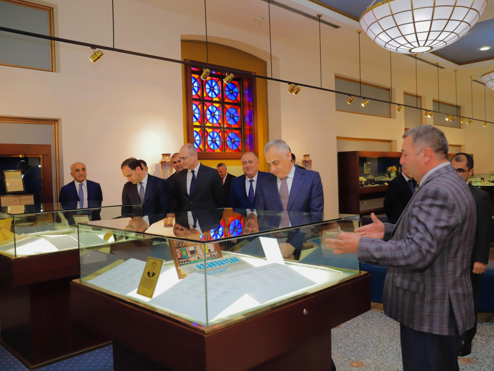 “Naxçıvan Muxtar Respublikasının yaranmasının Azərbaycanın siyasi tarixində rolu” mövzusunda konfransın açılış tədbiri keçirilib<font color='red'> - YENİLƏNİB</font><font color=red> - FOTOLAR</font>