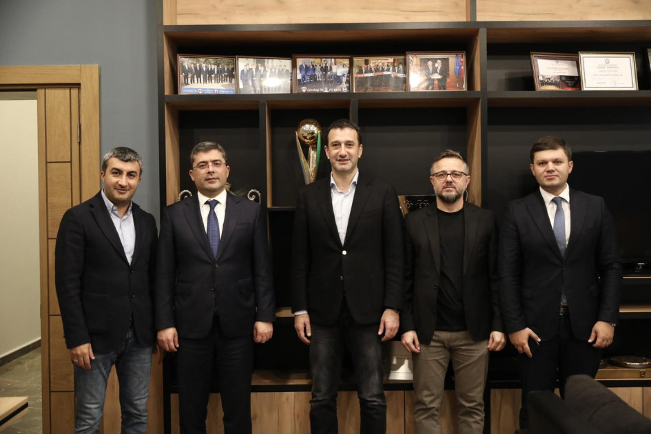 Medianın İnkişafı Agentliyi ilə “Qarabağ” arasında əməkdaşlıq perspektivləri müzakirə olunub<font color=red> - FOTOLAR</font>