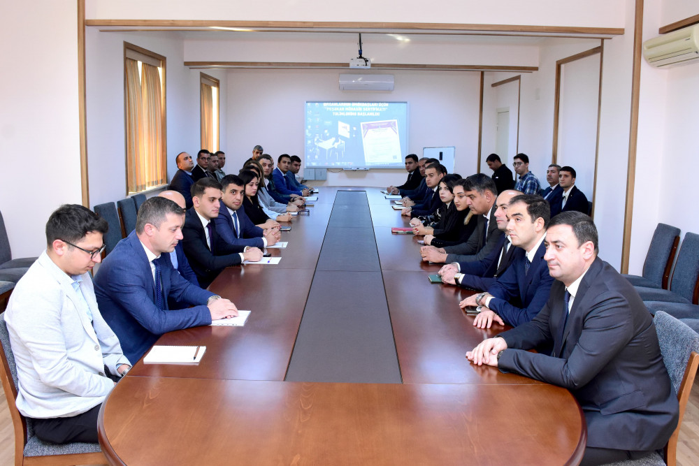 Sınaq imtahanının nəticələri müzakirə edilib<font color=red> - FOTOLAR</font>