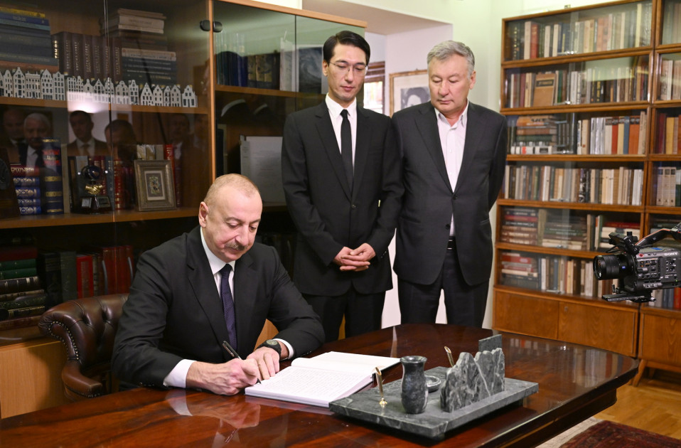 Prezident İlham Əliyevə “Çingiz Aytmatov” ordeni təqdim edilib<font color=red> - FOTOLAR</font>