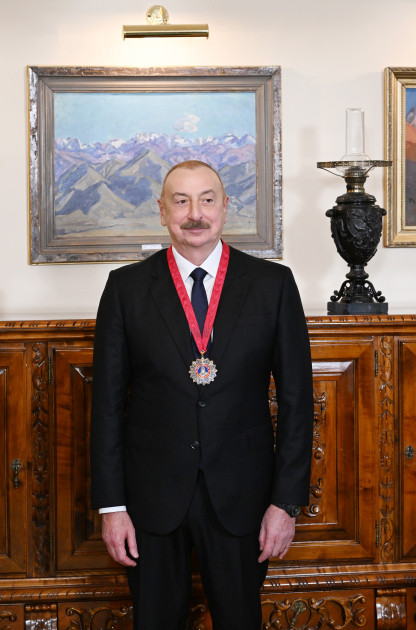 Prezident İlham Əliyevə “Çingiz Aytmatov” ordeni təqdim edilib<font color=red> - FOTOLAR</font>