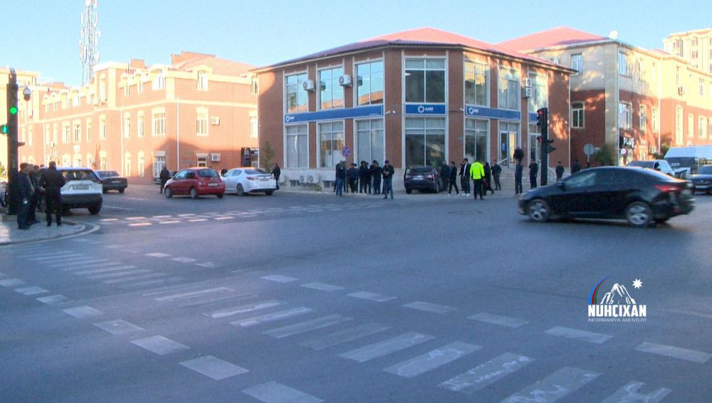 Naxçıvanda avtomobil piyadanı vurub<font color=red> - FOTOLAR</font>