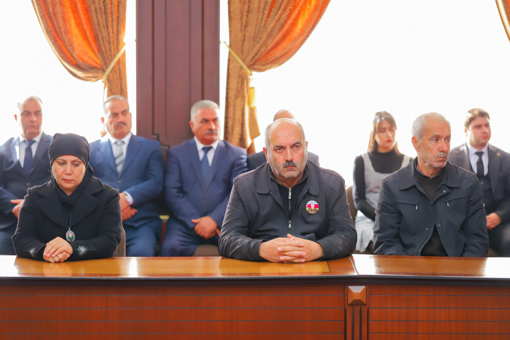 Naxçıvan Şəhər İcra Hakimiyyətində “Qəhrəmanlıq və qürur günü” adlı tədbir keçirilib<font color=red> - FOTOLAR</font>