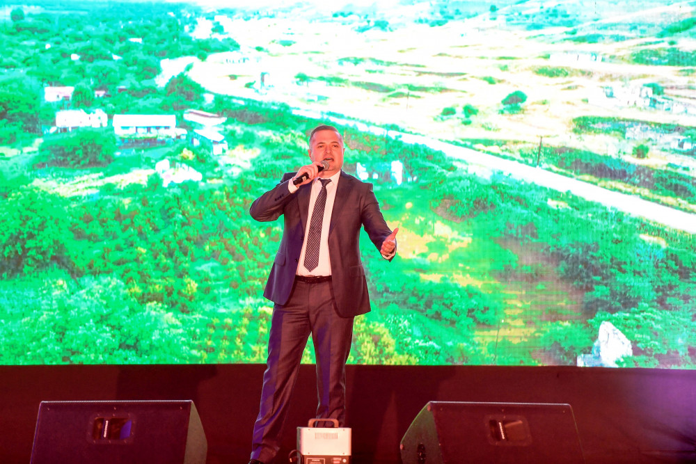 Naxçıvanda Zəfər Günü böyük təntənə ilə qeyd edilib<font color='red'> - YENİLƏNİB</font><font color=red> - FOTOLAR</font>