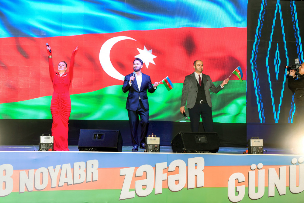 Naxçıvanda Zəfər Günü böyük təntənə ilə qeyd edilib<font color='red'> - YENİLƏNİB</font><font color=red> - FOTOLAR</font>