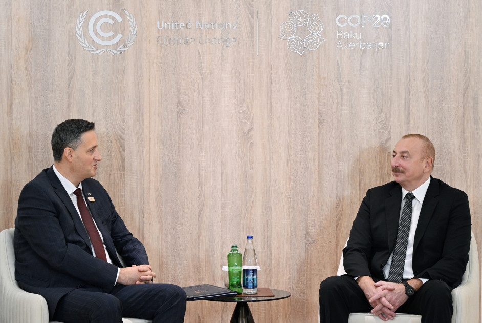 Prezident İlham Əliyev Bosniya və Herseqovinanın Rəyasət Heyətinin Sədri və üzvü ilə görüşüb<font color='red'> - YENİLƏNƏCƏK</font><font color=red> - FOTOLAR</font>