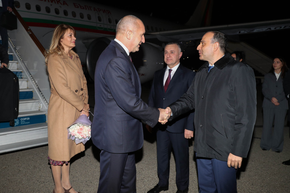 Bolqarıstan Prezidenti COP29-da iştirak etmək üçün Azərbaycana səfərə gəlib<font color=red> - FOTOLAR</font>