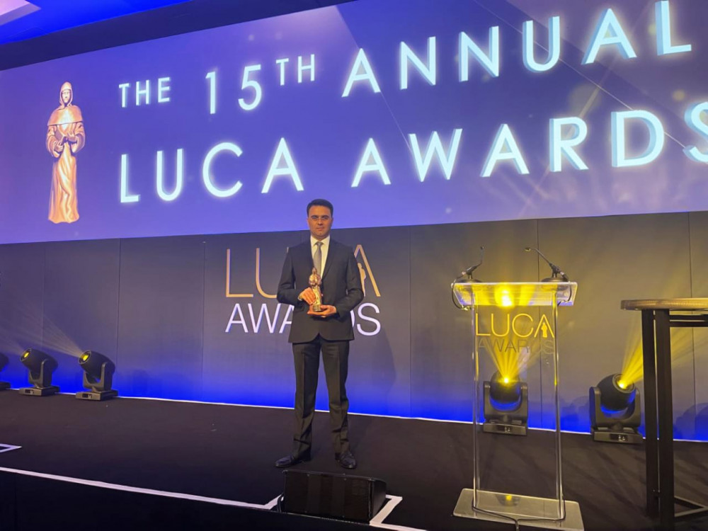 Maliyyə naziri Həsən İsmayılov "Maliyyə peşəsinin inkişafına verdiyi töhfəyə görə" LUCA mükafatına layiq görülüb <font color=red> - FOTOLAR</font>