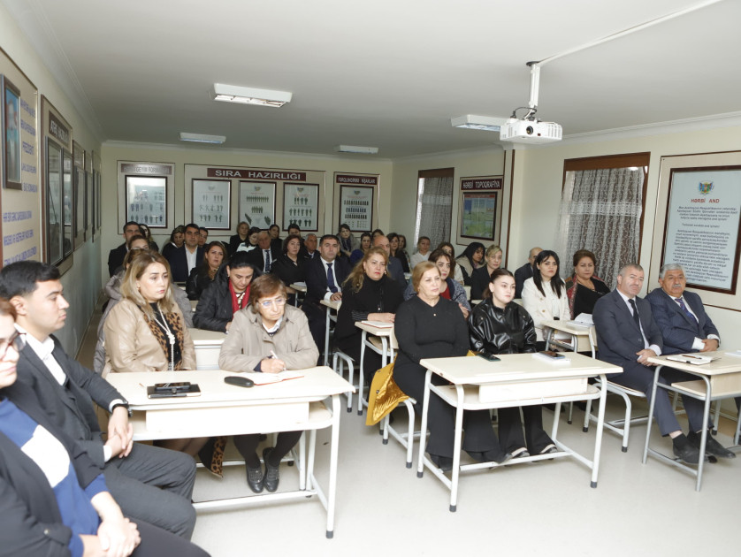 Naxçıvanda ümumtəhsil müəssisələrinin rəhbər işçiləri üçün təlimlərə start verilib<font color=red> - FOTOLAR</font>