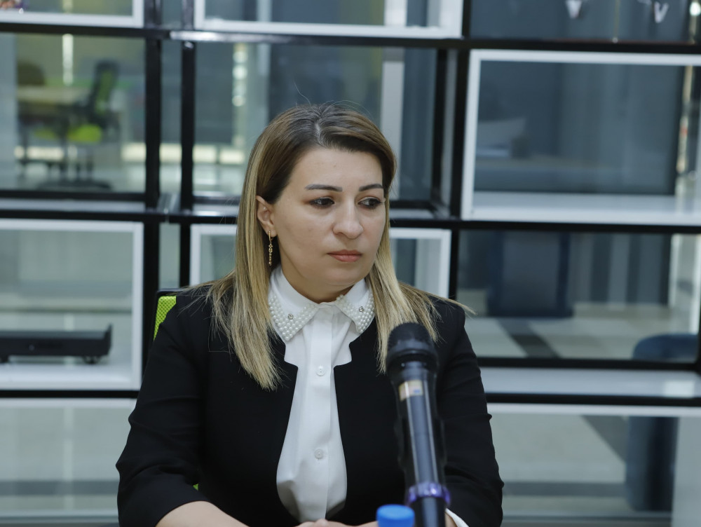 Naxçıvanda şagird sayı 151-500-dək olan ümumtəhsil müəssisələrinə vakant  direktor vəzifəsi üçün müsahibə mərhələsi təşkil olunub<font color=red> - FOTOLAR</font>