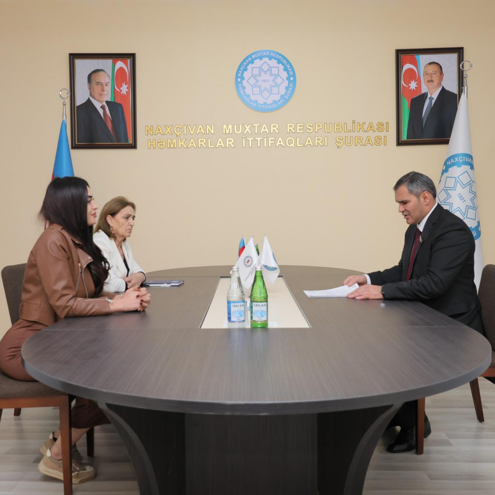 Naxçıvan Muxtar Respublikası Həmkarlar  İttifaqları Şurası daha bir işçinin əmək hüququnu bərpa edib<font color=red> - FOTOLAR</font>