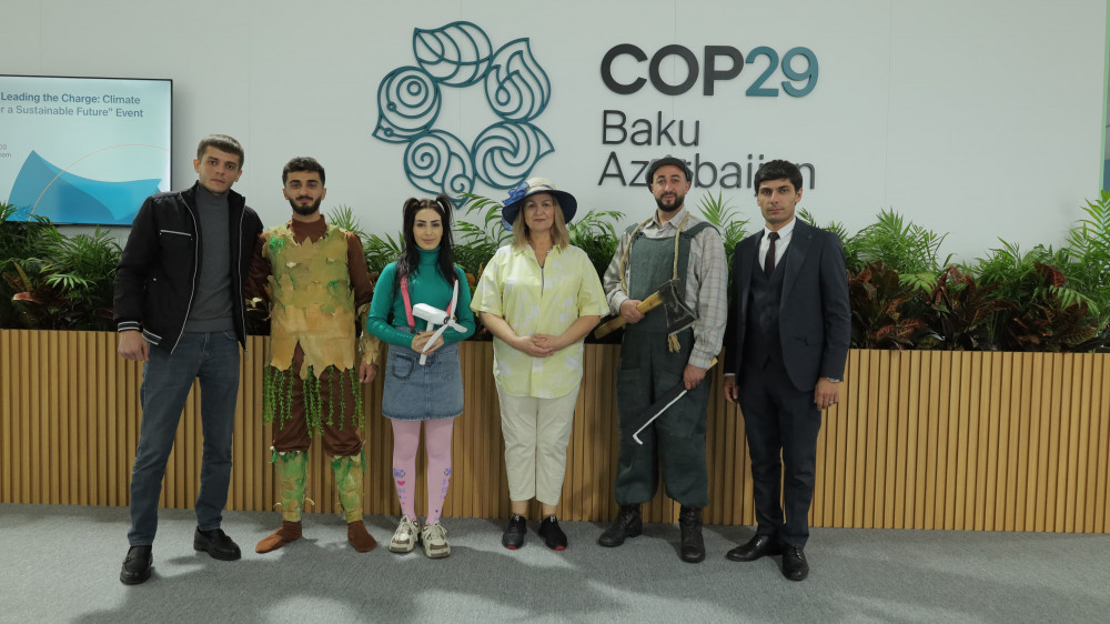 Naxçıvan teatrının hazırladığı "Odunçunun nağılı" tamaşası COP29-da nümayiş etdirilib<font color=red> - VİDEO</font>