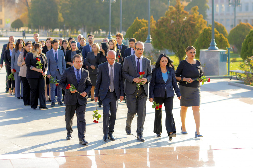 “Şərq qapısı” qəzeti 103 yaşını qeyd edib<font color=red> - FOTOLAR</font>