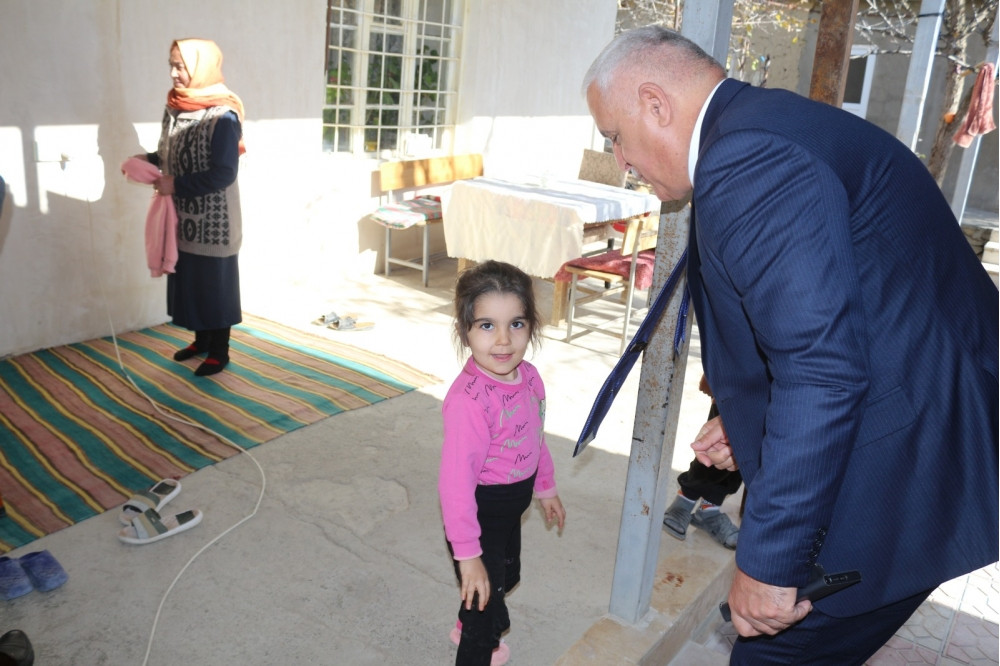 Millət vəkili Vüqar Rəhimzadə Culfanın Xanəgah kəndində şəhid atasını və kəndin ən yaşlı sakinini evlərində ziyarət edib  <font color=red> - FOTOLAR</font>