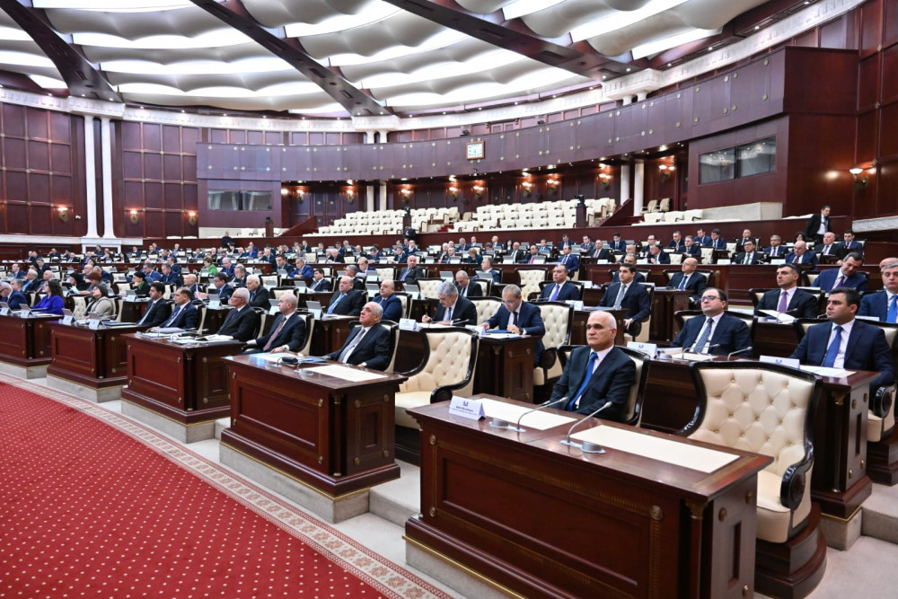 Milli Məclisdə Naxçıvanın büdcəsi müzakirə olunur<font color=red> - FOTOLAR</font>