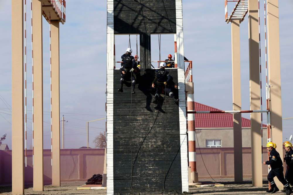 Naxçıvanda fövqəladə hallara dair taktiki-xüsusi təlim keçirilib<font color=red> - FOTOLAR</font>
