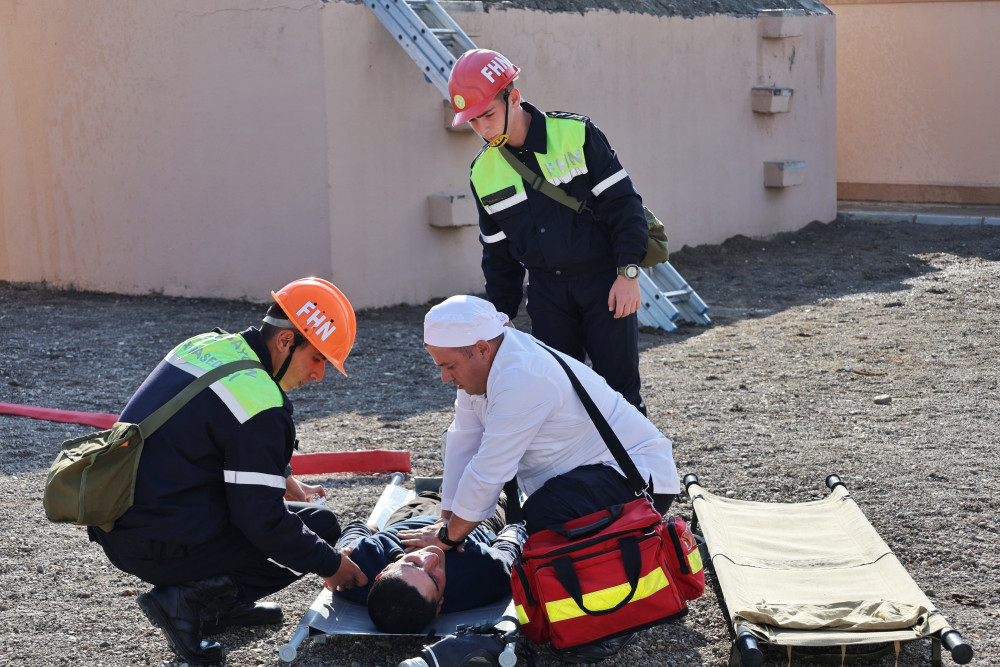 Naxçıvanda fövqəladə hallara dair taktiki-xüsusi təlim keçirilib<font color=red> - FOTOLAR</font>