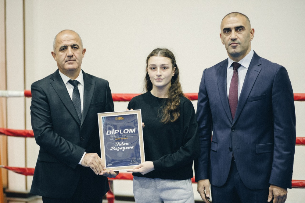 Naxçıvanın 100 illik yubileyinə həsr olunan kikboksinq birinciliyi keçirilib<font color=red> - FOTOLAR</font>