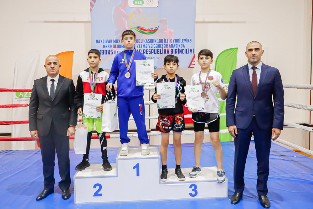 Naxçıvanın 100 illik yubileyinə həsr olunan kikboksinq birinciliyi keçirilib<font color=red> - FOTOLAR</font>