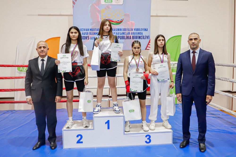 Naxçıvanın 100 illik yubileyinə həsr olunan kikboksinq birinciliyi keçirilib<font color=red> - FOTOLAR</font>