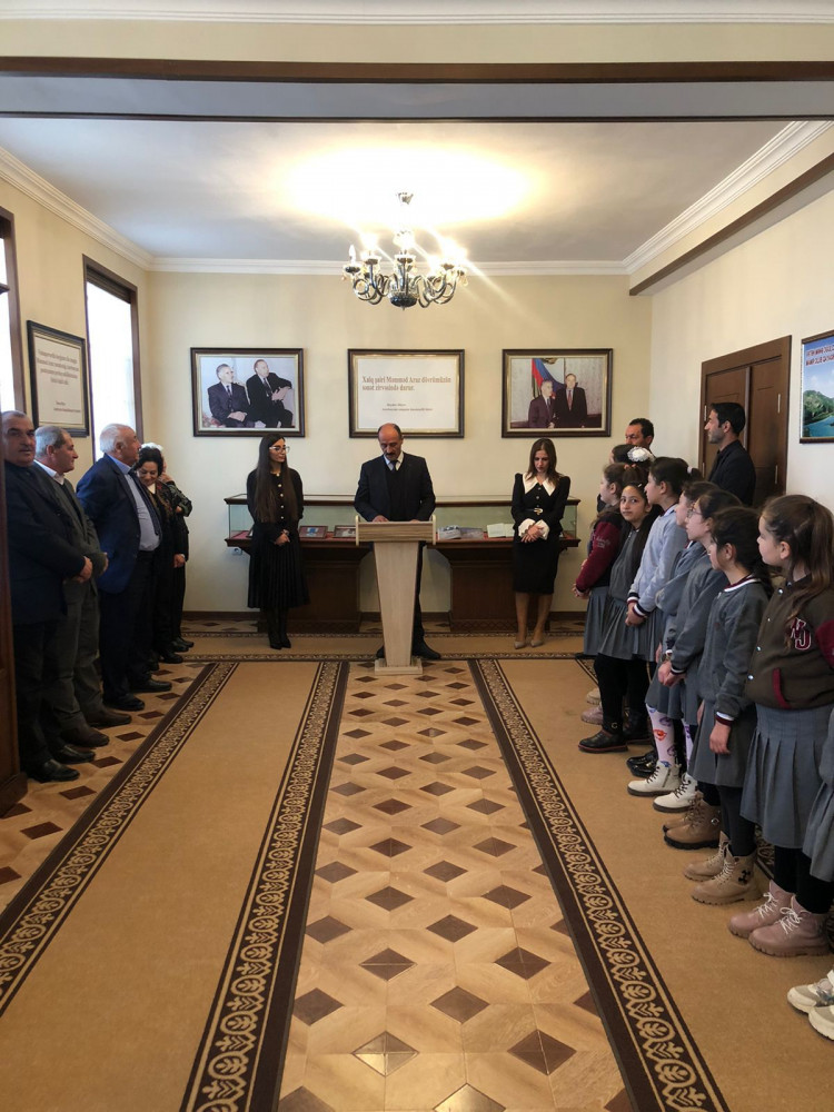 Xalq şairi Məmməd Arazın anım günü hörmətlə anılıb<font color=red> - FOTOLAR</font>