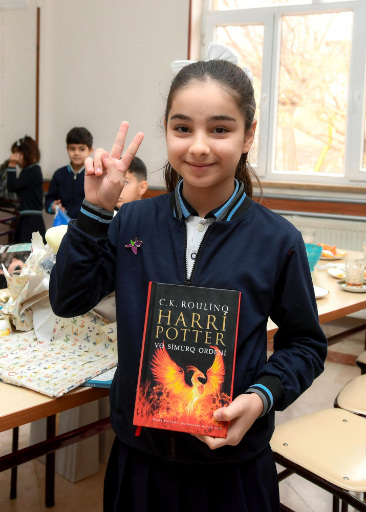 Ordubad internat məktəbi şagirdlərinin diləkləri yerinə yetirilib<font color=red> - FOTOLAR</font>