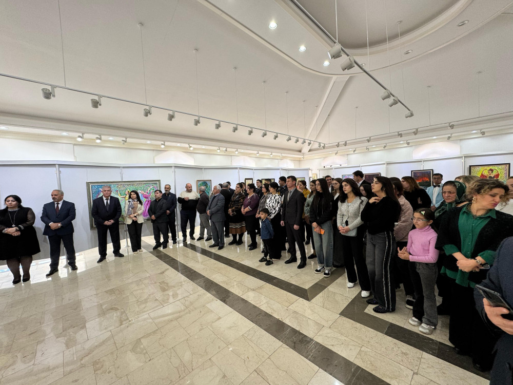 Tanınmış rəssam Mənsur Əsgərlinin "Hisslərin yaddaşı" adlı fərdi rəsm sərgisi açılıb<font color='red'> - YENİLƏNİB</font><font color=red> - FOTOLAR</font>
