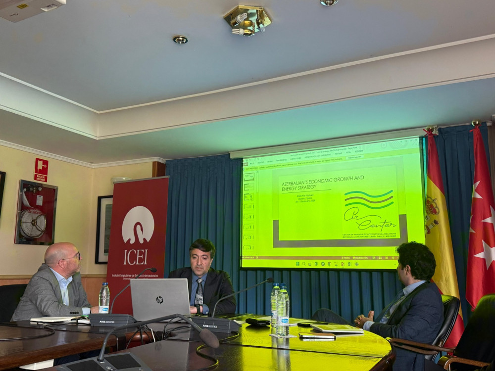 Beynəlxalq Münasibətlərin Təhlili Mərkəzinin nümayəndə heyəti İspaniya Krallığına səfəri çərçivəsində bir sıra səmərəli görüşlər keçirib<font color=red> - FOTOLAR</font>