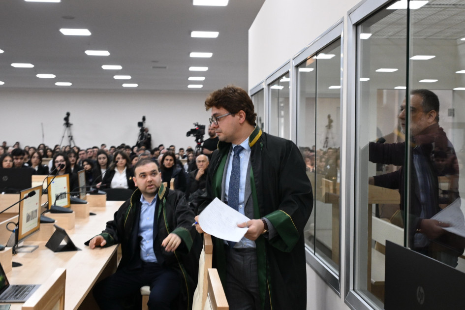 Ruben Vardanyanın təqsirləndirildiyi cinayət işinin məhkəmə baxışı davam etdirilib<font color=red> - FOTOLAR</font>