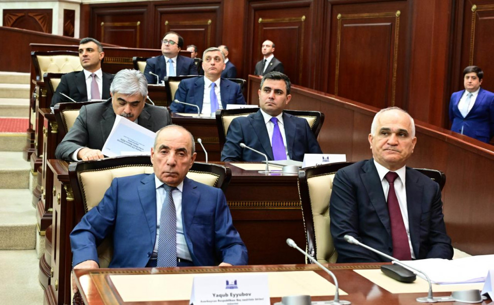 Muxtar respublikanın rəsmi şəxsləri  Milli Məclisin iclasında iştirak edir<font color='red'> - YENİLƏNİB</font><font color=red> - FOTOLAR</font>