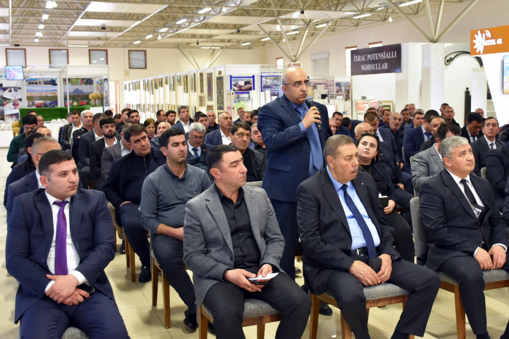 Naxçıvan və Ordubad şəhərlərində vergi ödəyiciləri ilə görüşlər keçirilib<font color=red> - FOTOLAR</font>