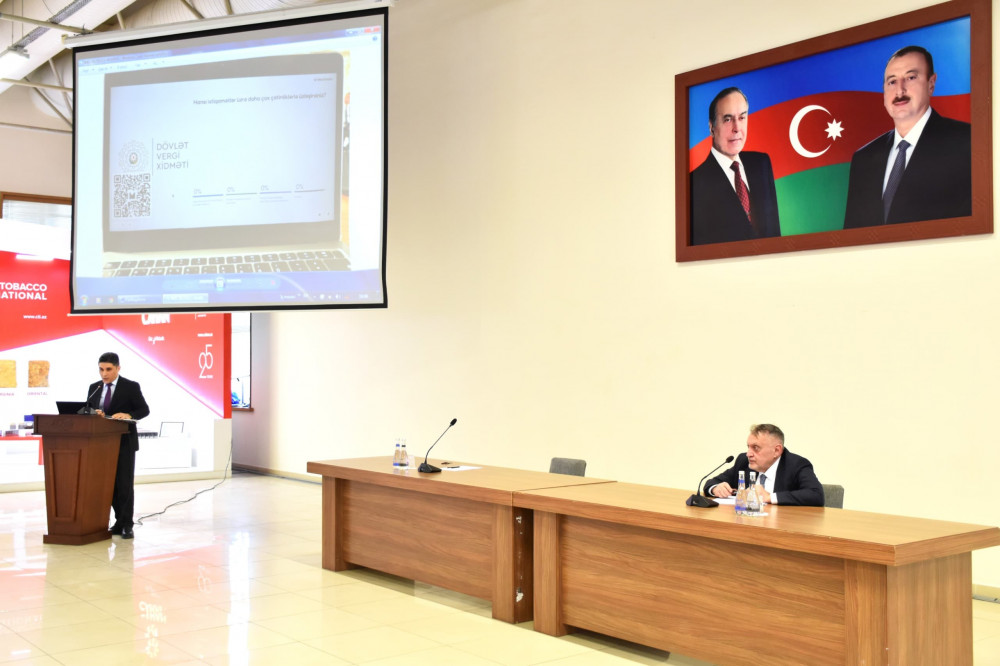 Naxçıvan və Ordubad şəhərlərində vergi ödəyiciləri ilə görüşlər keçirilib<font color=red> - FOTOLAR</font>