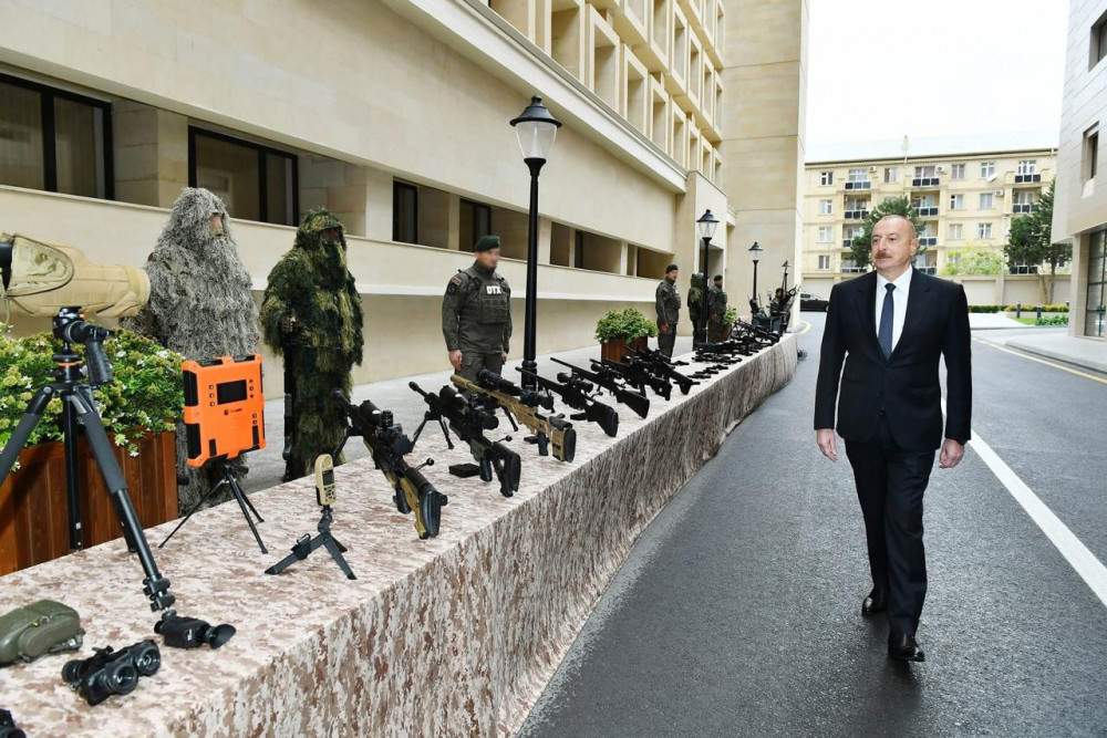 Azərbaycan xüsusi xidmət orqanlarının əməkdaşları peşə bayramlarını qürurla qeyd edirlər<font color=red> - FOTOLAR</font>