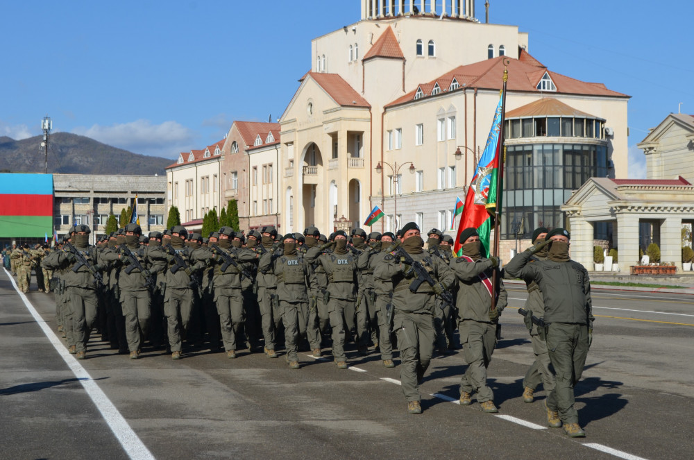 Azərbaycan xüsusi xidmət orqanlarının əməkdaşları peşə bayramlarını qürurla qeyd edirlər<font color=red> - FOTOLAR</font>
