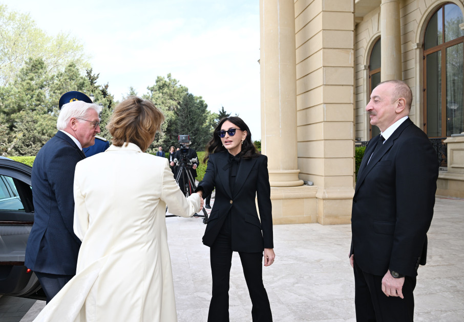 Almaniya Prezidenti Frank-Valter Ştaynmayerin rəsmi qarşılanma mərasimi olub<font color='red'> - YENİLƏNİB</font><font color=red> - FOTOLAR</font>