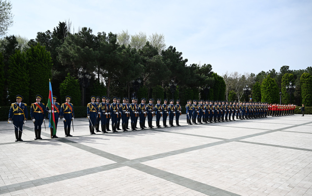 Almaniya Prezidenti Frank-Valter Ştaynmayerin rəsmi qarşılanma mərasimi olub<font color='red'> - YENİLƏNİB</font><font color=red> - FOTOLAR</font>