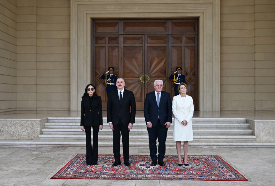 Almaniya Prezidenti Frank-Valter Ştaynmayerin rəsmi qarşılanma mərasimi olub<font color='red'> - YENİLƏNİB</font><font color=red> - FOTOLAR</font>