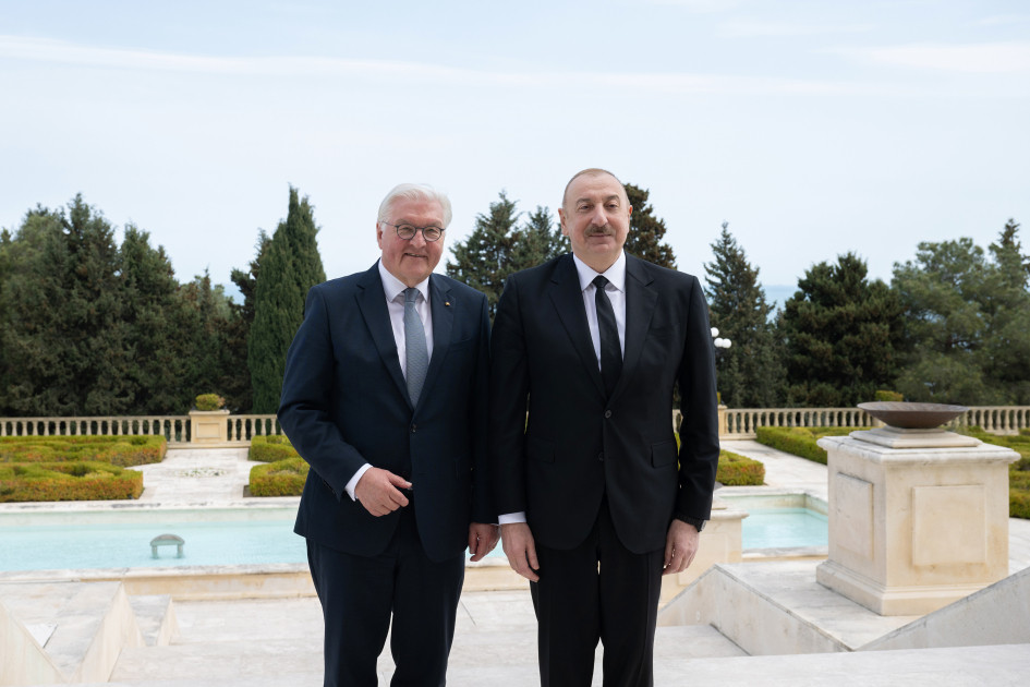 Azərbaycan və Almaniya prezidentləri mətbuata bəyanatlarla çıxış ediblər<font color='red'> - YENİLƏNİB</font><font color=red> - FOTOLAR</font>