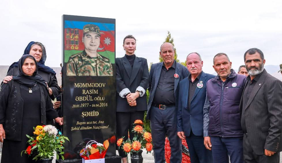 Naxçıvanda aprel şəhidi Rasim Məmmədovun anım günü keçirilib<font color=red> - FOTOLAR</font>