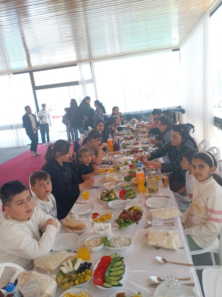Naxçıvanda şəhid övladları üçün gəzinti təşkil olunub <font color=red> - FOTOLAR</font>
