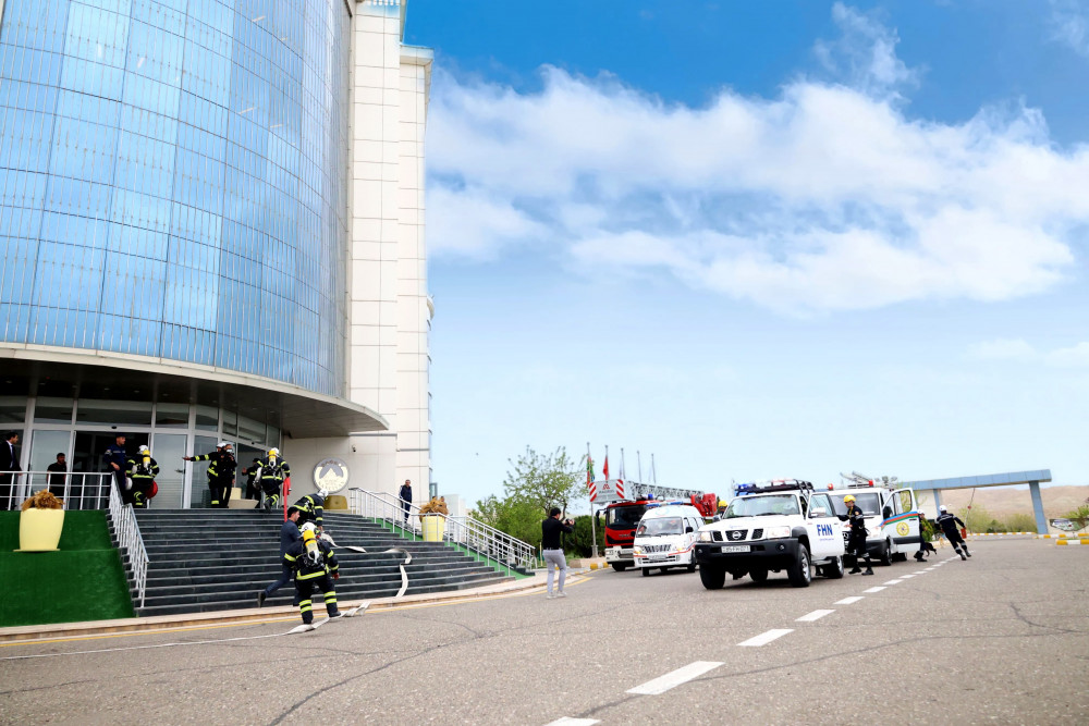 FHN “Duzdağ” Estate Məhdud Məsuliyyətli Cəmiyyətində "Konstitusiya və Suverenlik İli”nə həsr olunan yanğın-taktiki təlim keçirib<font color=red> - FOTOLAR</font>